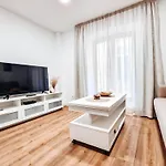 Apartamento Tiendas 8